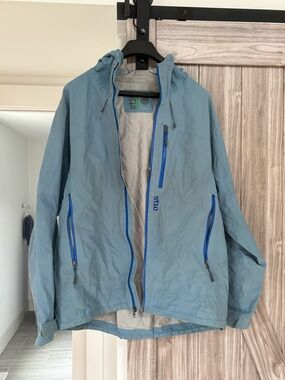 Stio Men's Light Blue Hooded Rain Jacket with Blue Trim